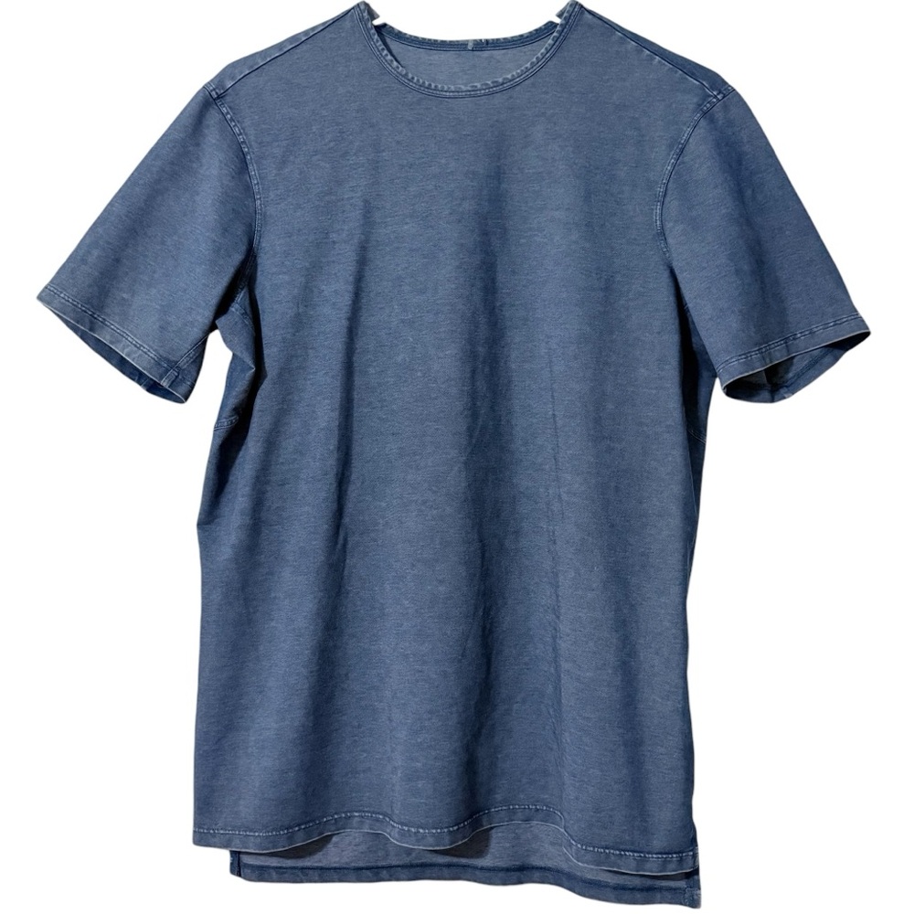 Lululemon Chambray Blue Men's T-Shirt No Stretch Fits Like a Small